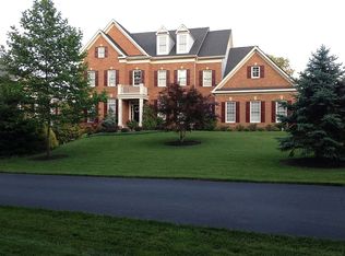 43242 Parkers Ridge Dr, Leesburg, VA 20176