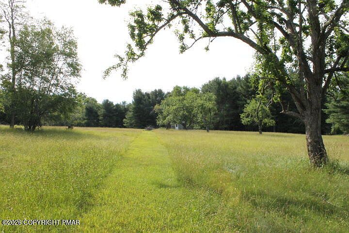 1st image of Sassafrass Hill Rd