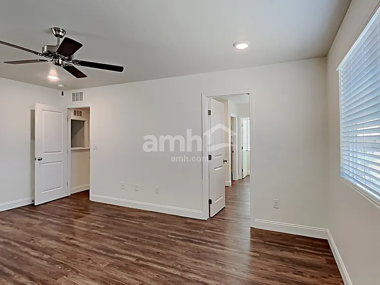6023 Schmidt St — Photo 19
