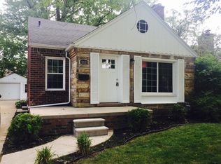 20650 Vernier Cir, Grosse Pointe Woods, MI 48236