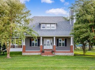 13649 Pocahontas Rd, Highland, IL 62249