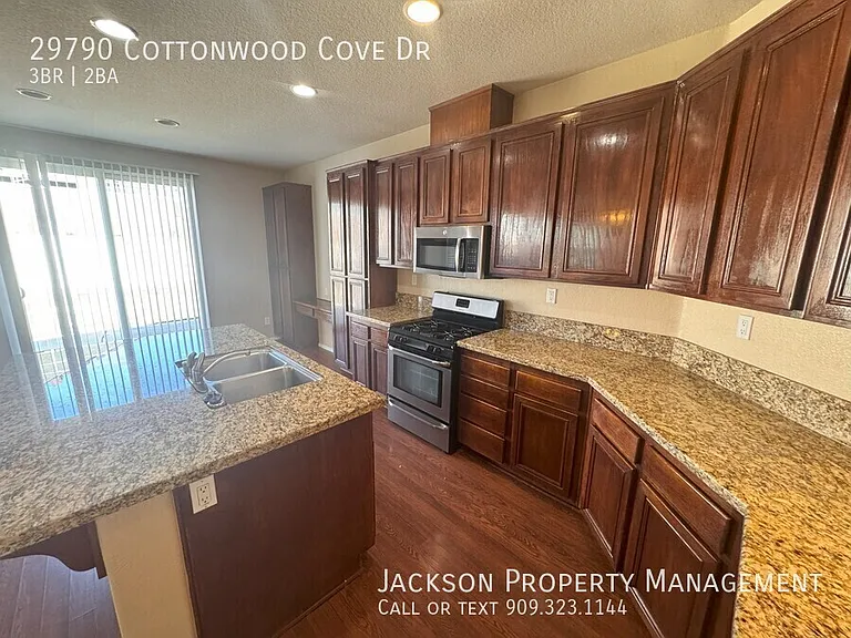 29790 Cottonwood Cove Dr — Photo 23