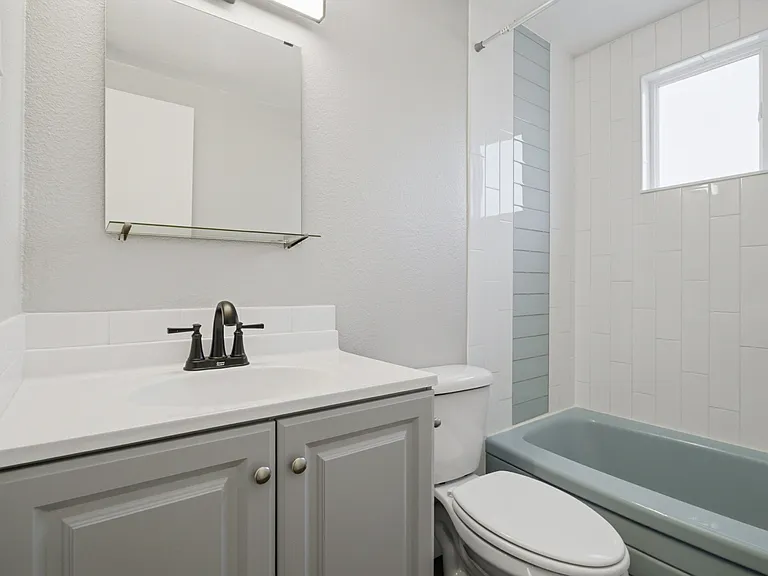 2441 S. York St. — Photo 33