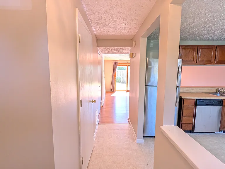 119 Sandalwood Ct — Photo 2