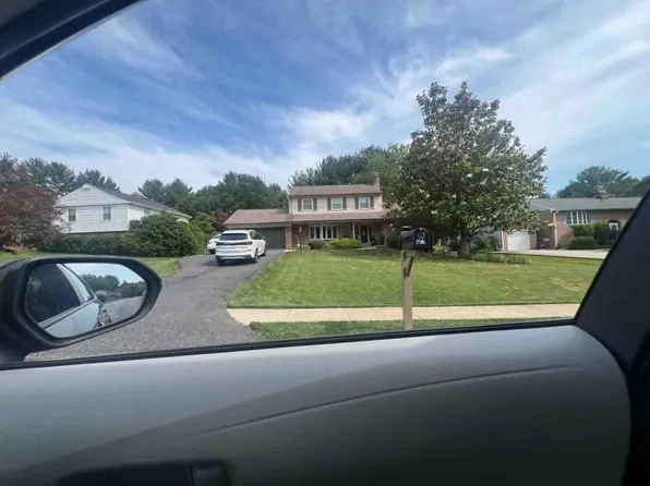18517 Queen Elizabeth Dr, Olney, MD 20832