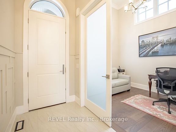 5th image of 75 Millpond Rd