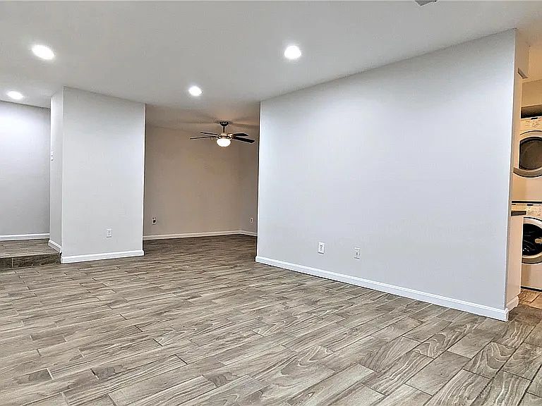 1st image of 11232 Chestnut Grove Sq APT 19