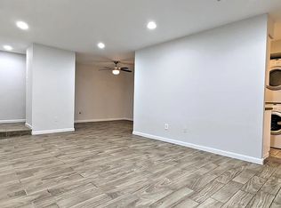 11232 Chestnut Grove Sq APT 19, Reston, VA 20190