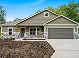 716 S Funston St, Ottawa, KS 66067