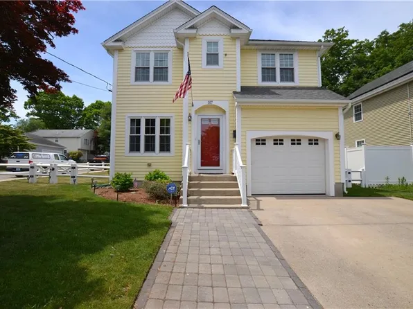 517 Pleasant St, Pawtucket, RI 02860