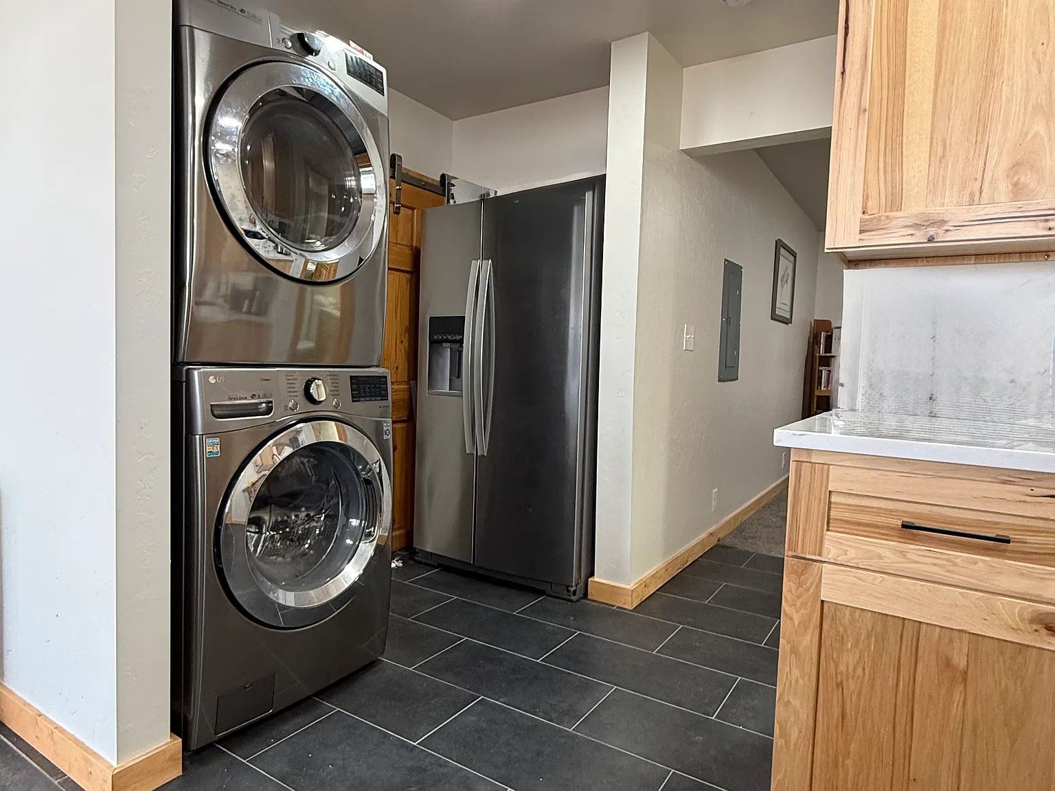 2 bed, 950 sqft, $1,800 — Photo 4