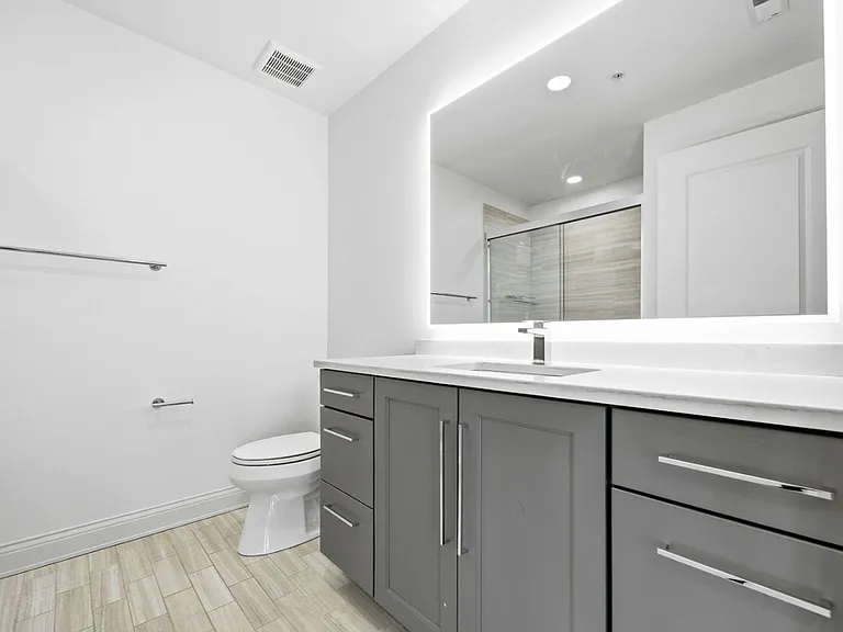 HUBBARD PARK PLACE — Photo 20