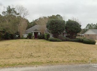 1860 Sparrow Ln, Navarre, FL 32566