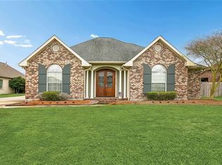 737 Spring Thyme Dr, Belle Chasse, LA 70037