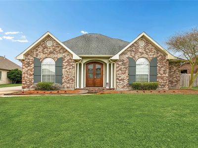 737 Spring Thyme Dr, Belle Chasse, LA, 70037
