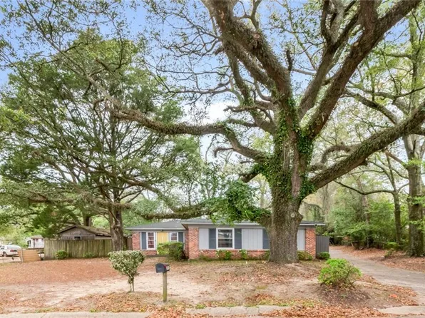5012 Cottage Hill Rd, Mobile, AL 36609