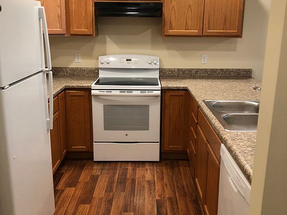 5th image of 1000 Long Beach Ln #72
