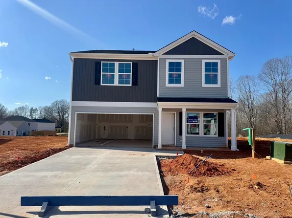 12069 Lansbury Dr, Inman, SC 29349