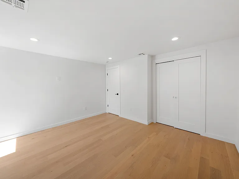 3 Meadow Rd #2 — Photo 11