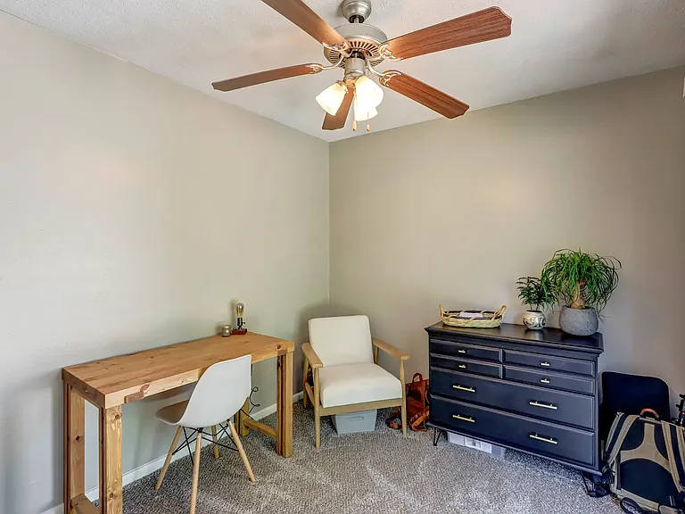 Aspen Meadows — Photo 18