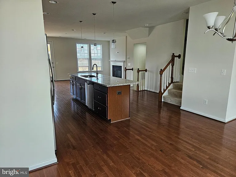178 Solara Dr — Photo 8
