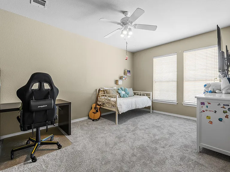 5004 Valburn Ct — Photo 30