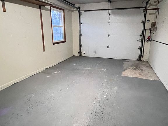 3rd image of 3 Taunton St Floor 1