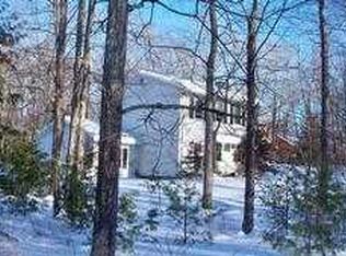 5209 Ponderosa Ln, East Stroudsburg, PA 18302