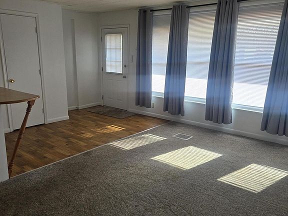 3rd image of 14 White Studio Selinsgrove Park