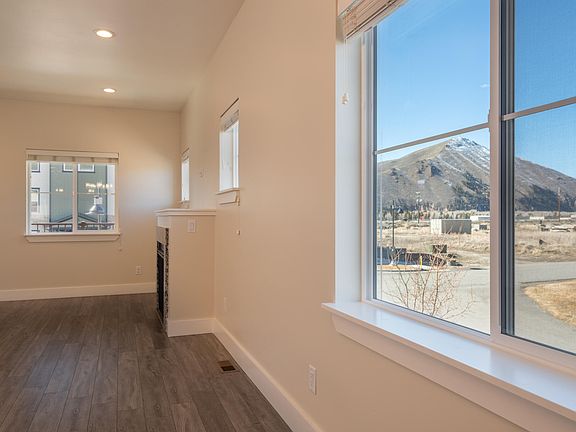 4th image of 2450 Shenandoah Dr