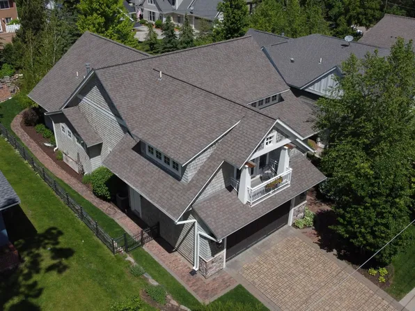 221 Manitoba Ave, Wayzata, MN 55391