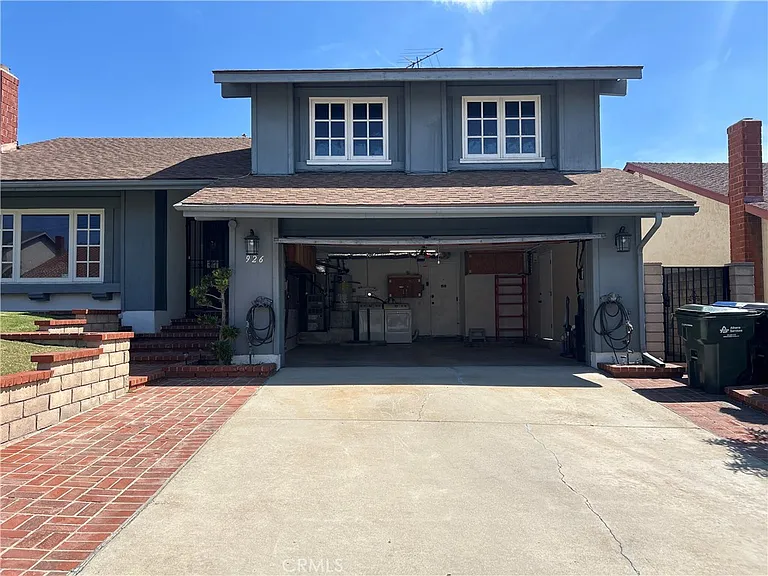 926 W Alfred Pl — Photo 14