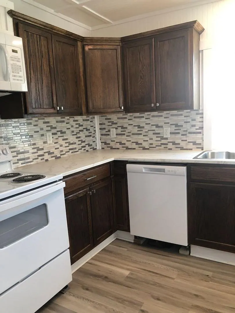 3 Bedroom 1 Bath Country Home — Photo 3