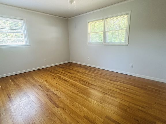 5th image of 200 Ridgecrest Cir