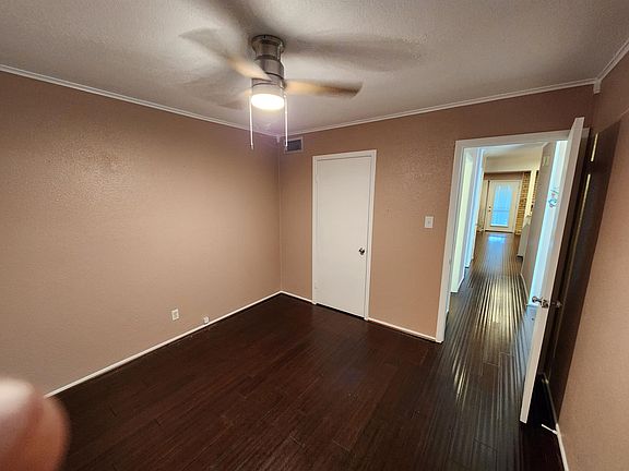 2nd image of 100 Edgewater Dr #62