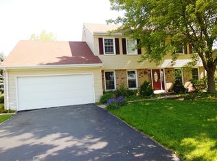 806 Gray St, St Charles, IL
