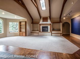 289 Garden Pond Ln, Sagle, ID 83860