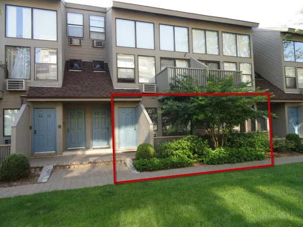 1465 E Putnam Ave APT 509, Greenwich, CT 06870