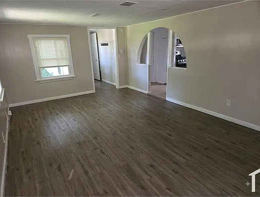 2935 Potter St — Photo 3
