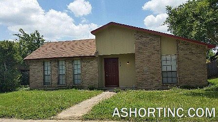 1st image of 7304 Cloverglen Dr