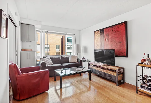 Sold by Compass | media 1