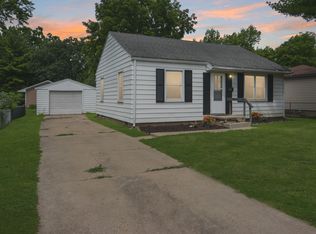 605 N Walnut St, Normal, IL 61761