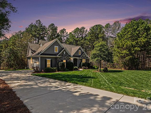 2nd image of 4193 Persimmon Rd