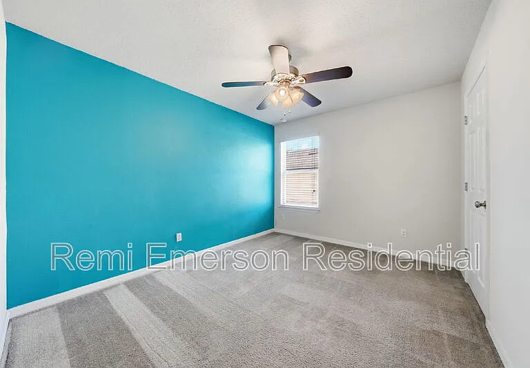 1096 Pavia Dr — Photo 22