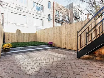 Sold by Avenue Sotheby's International Realty