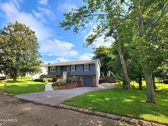 2nd image of 6605 NW Cadbury Dr