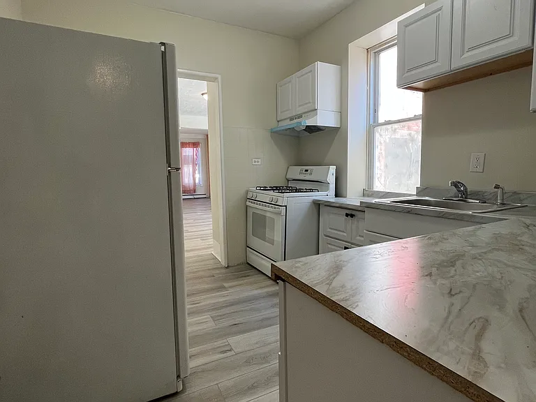 103 Ferry St #103 — Photo 8