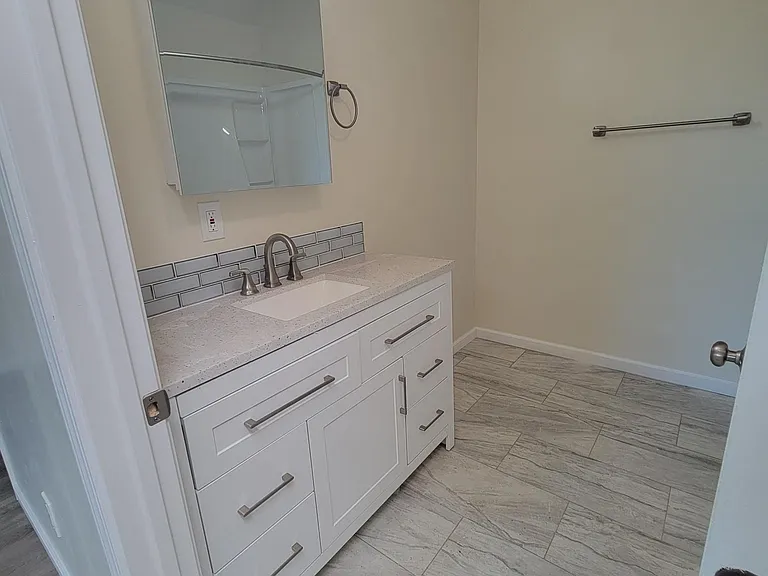 325 Alta St — Photo 9