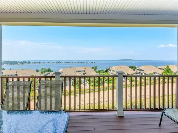 45 Starboard Dr Unit 160, Tiverton, RI 02878