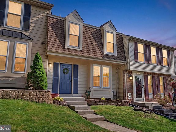 3rd image of 1721 Beechbank Way